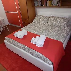  Apartment La Casa Del Centro Italy