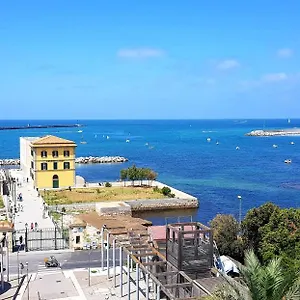 al-mare-sea-front.it-tuscanyhotel.com/